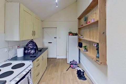 1 bedroom flat for sale, Salisbury Road, Dover, Kent, CT16 1EU