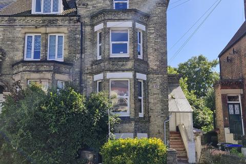 1 bedroom flat for sale, Salisbury Road, Dover, Kent, CT16 1EU