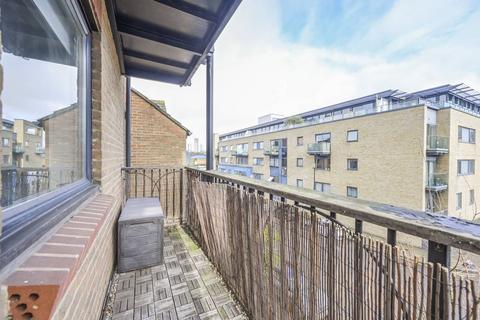 2 bedroom flat to rent, Horseshoe Close, Isle Of Dogs, London, E14