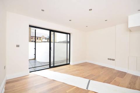 4 bedroom house to rent, Sussex Way, Holloway, London, N19