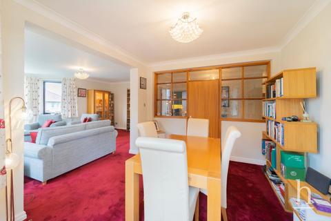 2 bedroom apartment for sale, Kings Court, Hoylake CH47