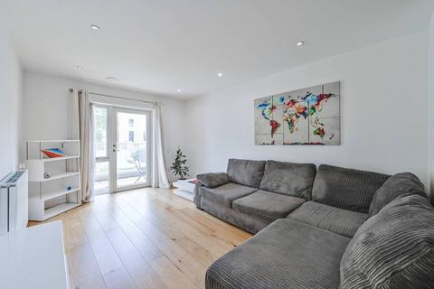 1 bedroom flat for sale, Camden Road, Islington, London, N7