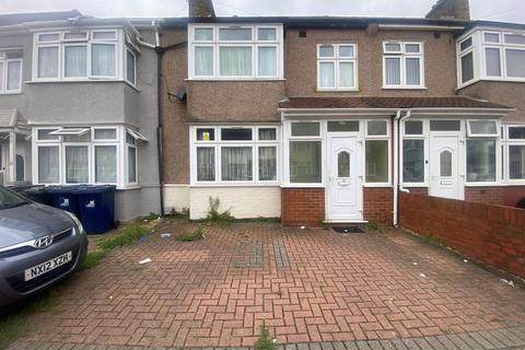 31 Stanley Road, Southall, UB1 1PB