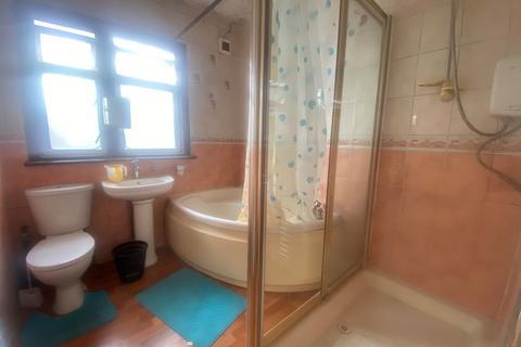 31 Stanley Road, Southall, UB1 1PB