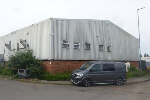 Industrial unit to rent, Newfield Close, Walsall