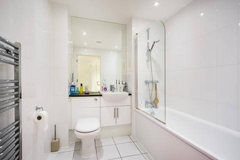 Flat 14, 3 Zenith Close, London, NW9 6FD