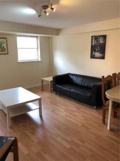 2 bedroom flat to rent, Wallace Street, Glasgow G5