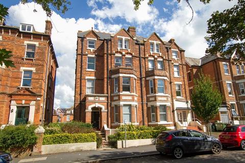 2 bedroom flat for sale, Castle Hill Avenue, Folkestone, CT20