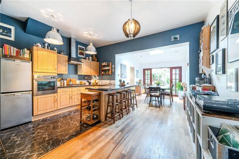46 Park Grove Road, London, E11 4PU