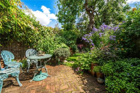 46 Park Grove Road, London, E11 4PU