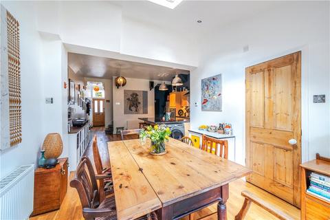 46 Park Grove Road, London, E11 4PU