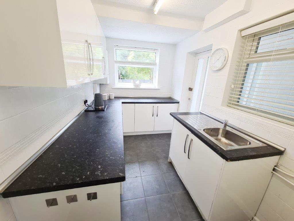 Peebles Drive, Clayton Bridge 3 bed semidetached house for sale £230,000