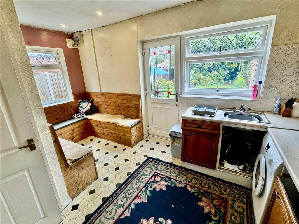 Dining kitchen