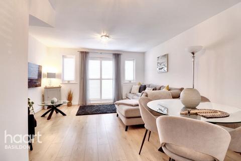 2 Abrahams Close, Basildon, SS14 3QQ