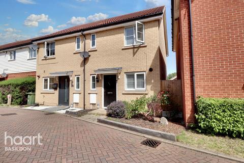 2 bedroom semi-detached house for sale, Abrahams Close, Basildon