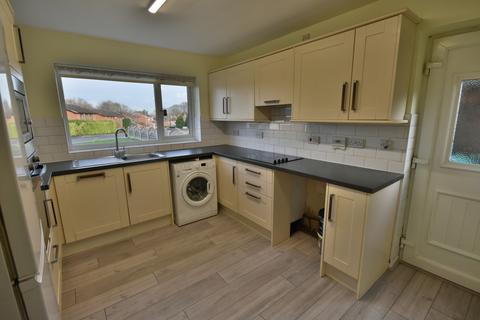 3 bedroom detached bungalow to rent, Ffordd Mailyn, Wrexham, LL13