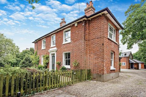 6 bedroom detached house for sale, Sulhamstead, Berkshire