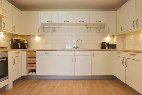 10/1 Powderhall Rigg, Edinburgh, EH7 4GG