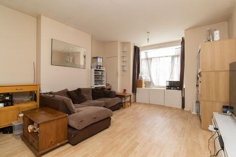 2 bedroom flat for sale, Cornwall Gardens, Cliftonville, CT9