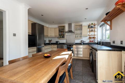 2a Second Avenue, Gillingham, ME7 2HX