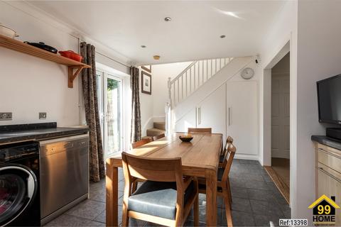 2a Second Avenue, Gillingham, ME7 2HX