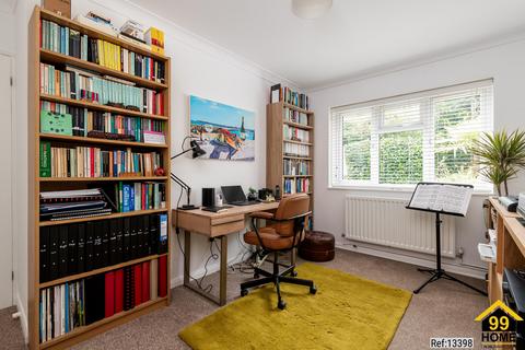 2a Second Avenue, Gillingham, ME7 2HX