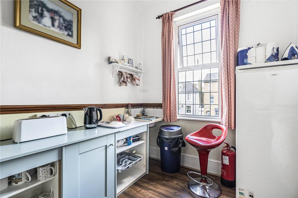 Guest Kitchenette