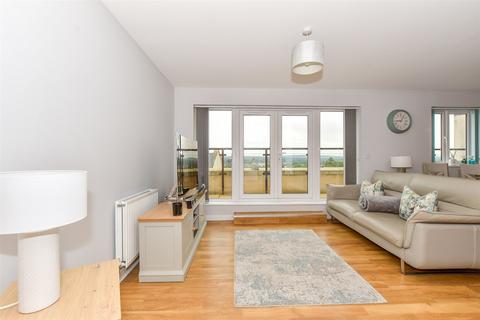 2 bedroom apartment for sale, Taylor Close, Tonbridge, Kent