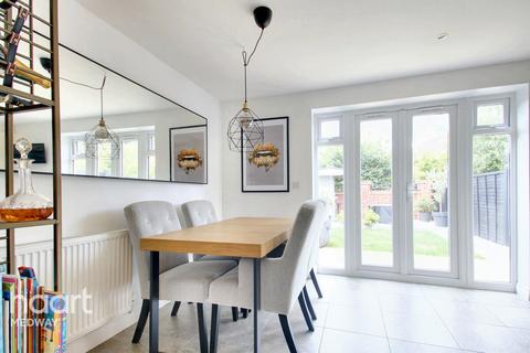 25 Moat Lane, Lower Upnor, Rochester, ME2 4GP