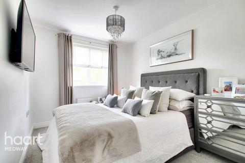 25 Moat Lane, Lower Upnor, Rochester, ME2 4GP