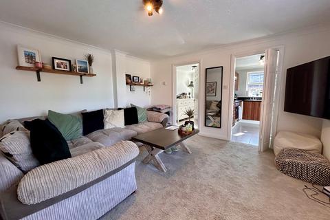 2 bedroom flat for sale, Midwinter Avenue, Milton, OX14