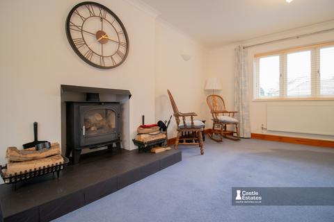 4 bedroom detached house for sale, Farriers Green, Clifton Village, NG11 8ND