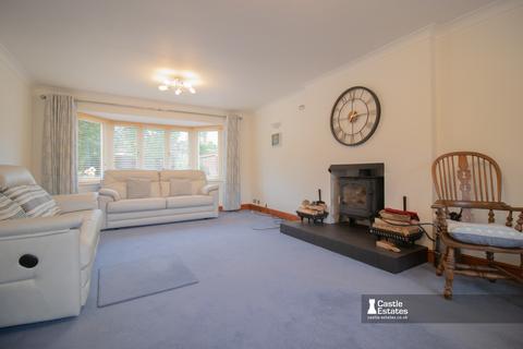 4 bedroom detached house for sale, Farriers Green, Clifton Village, NG11 8ND