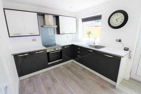 3 bedroom semi-detached house for sale, Bramley Gardens, Poulton-Le-Fylde FY6