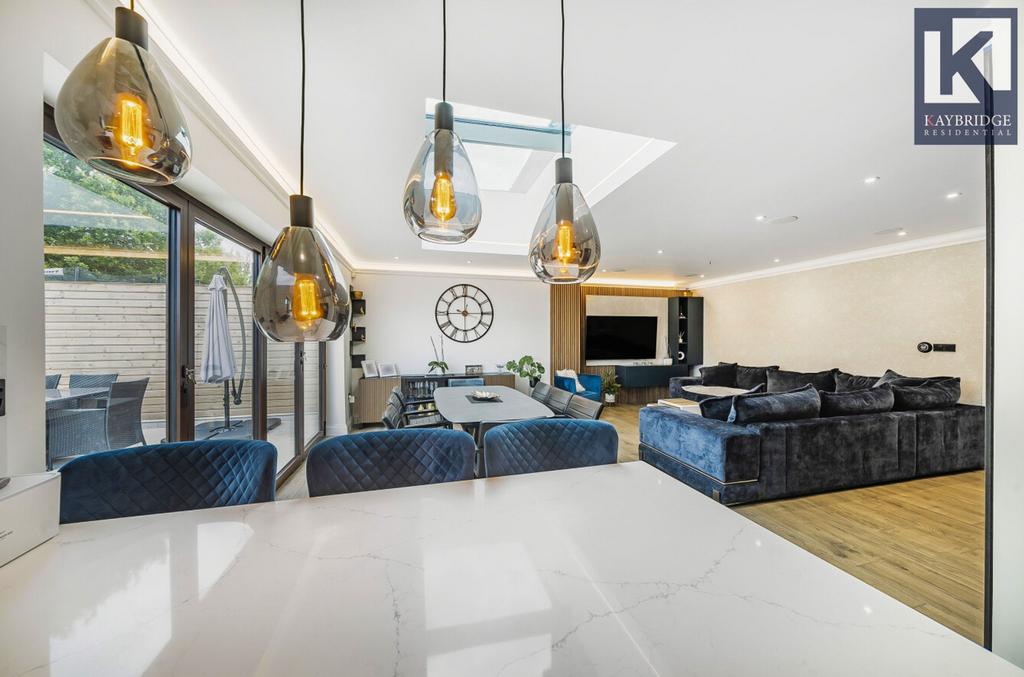 Scotts Farm Road, Epsom