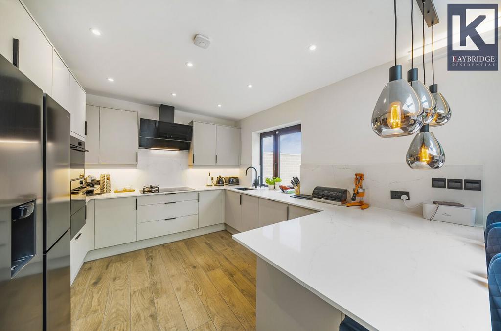 Scotts Farm Road, Epsom