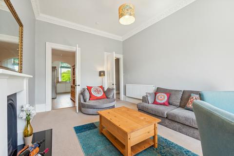 2 bedroom flat for sale, Glasgow Street, Flat 3/2, Hillhead, Glasgow, G12 8JG