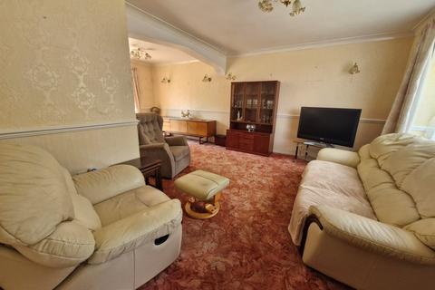 3 bedroom end of terrace house for sale, Chester Road, Loughton, Essex