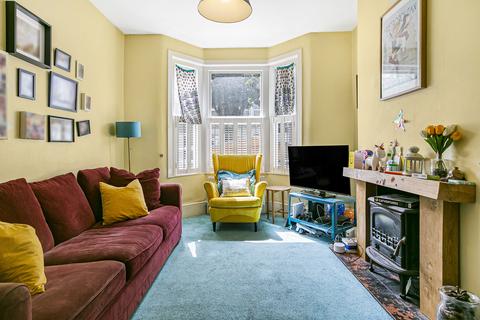 4 bedroom terraced house for sale, Ferndale Road, London, SE25