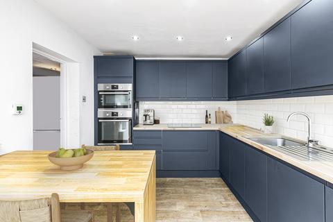 53 Ferndale Road, London, SE25 4QR