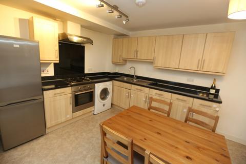 2 bedroom flat to rent, Chalkhill Road, HA9