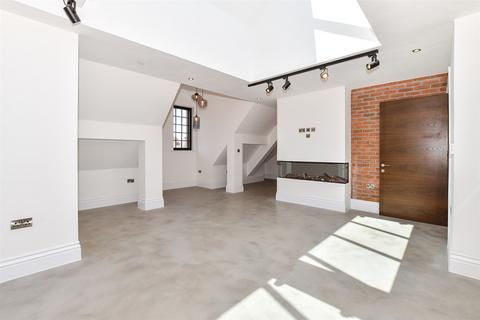 3 bedroom penthouse for sale, The Carriage House, Tunbridge Wells TN1
