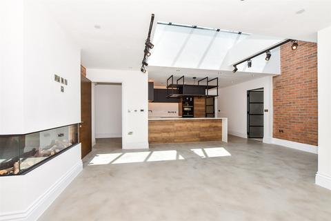 3 bedroom penthouse for sale, The Carriage House, Tunbridge Wells TN1