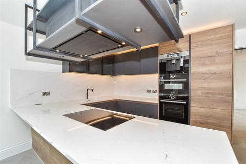 3 bedroom penthouse for sale, The Carriage House, Tunbridge Wells TN1