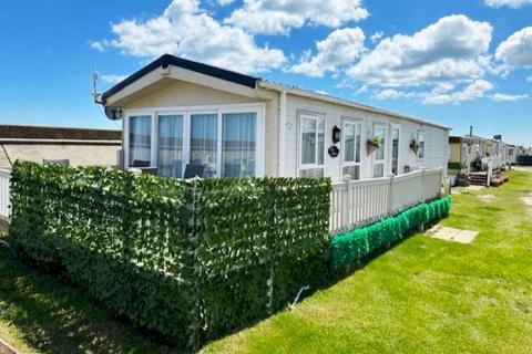 2 bedroom static caravan for sale, North Denes, , The Ravine NR32