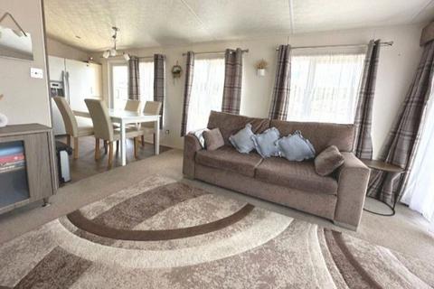 2 bedroom static caravan for sale, North Denes, , The Ravine NR32