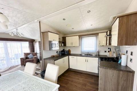 2 bedroom static caravan for sale, North Denes, , The Ravine NR32