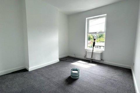3 bedroom terraced house to rent, Mill Road, Ecclesfield, Sheffield, South Yorkshire, S35