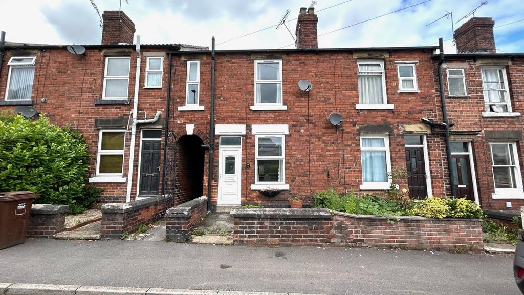 Mill Road, Ecclesfield, Sheffield... 3 bed terraced house to rent £