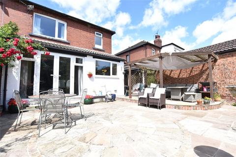 3 bedroom semi-detached house for sale, Selby Road, Leeds, West Yorkshire